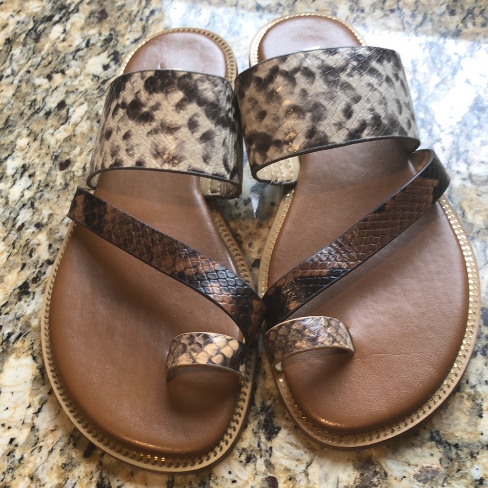 Michael Kors size 7 sandals, hardly worn.